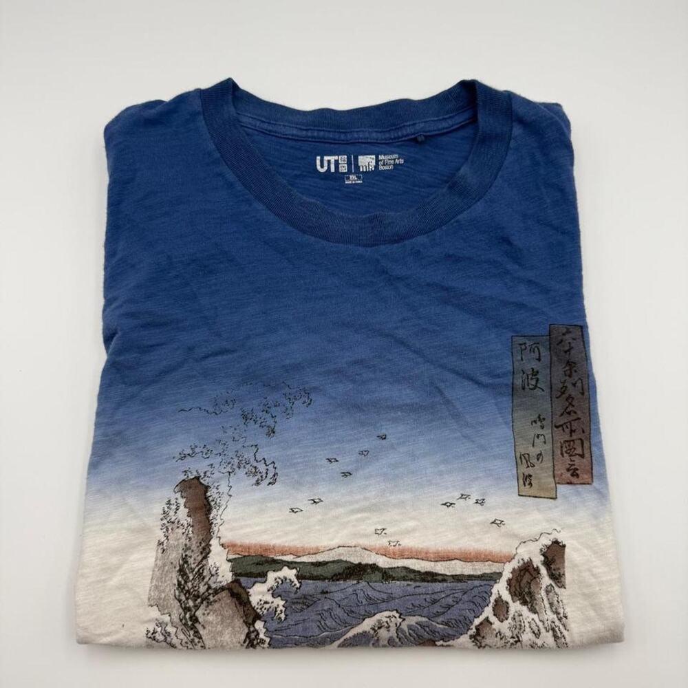 Uniqlo UT MFA Boston Japanese Ukiyo-e Wave Shirt Blue Ombre MUniqlo UT size XXL